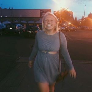 MEET YOUR POSHER🥂🍬